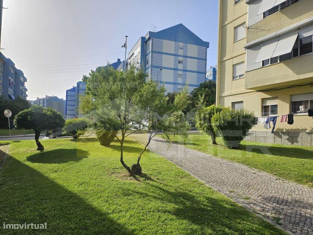 Oferta de Verão oferecemos a escritura 
Excelente Apartamento T3 m...-19