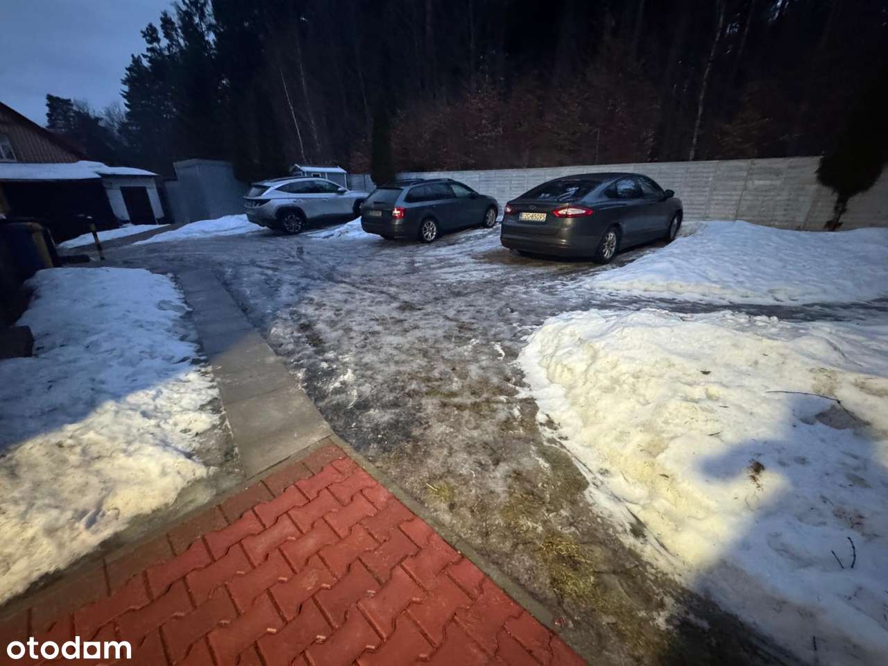 Kawalerka z balkonem w centrum Szklarskiej Poręby-11