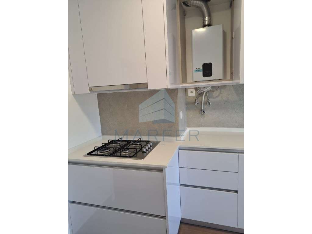 Apartamento T2 Remodelado - Grande imagem: 5/11