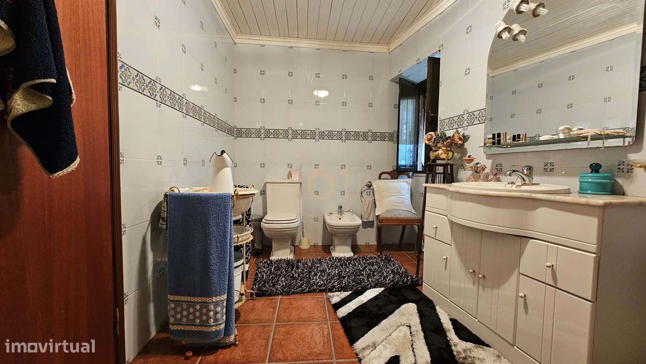 Duas Casas em Sendim - Miranda do Douro-19