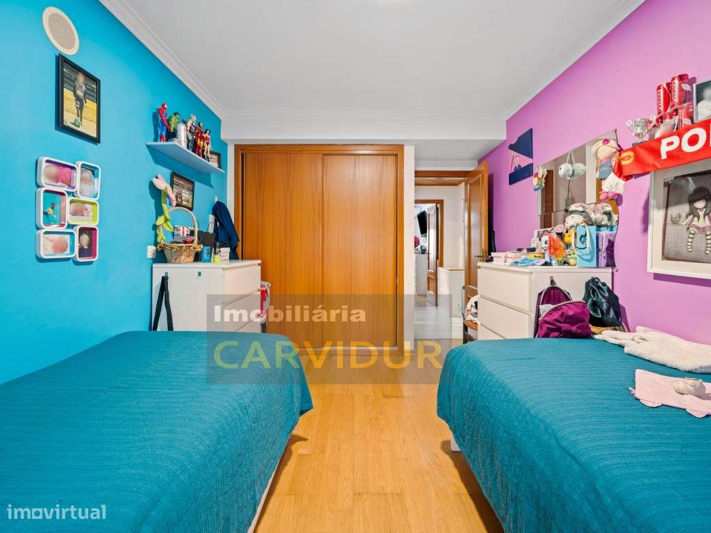 Barreiro/Vila Chã T2 com arrecadação e elevador-15