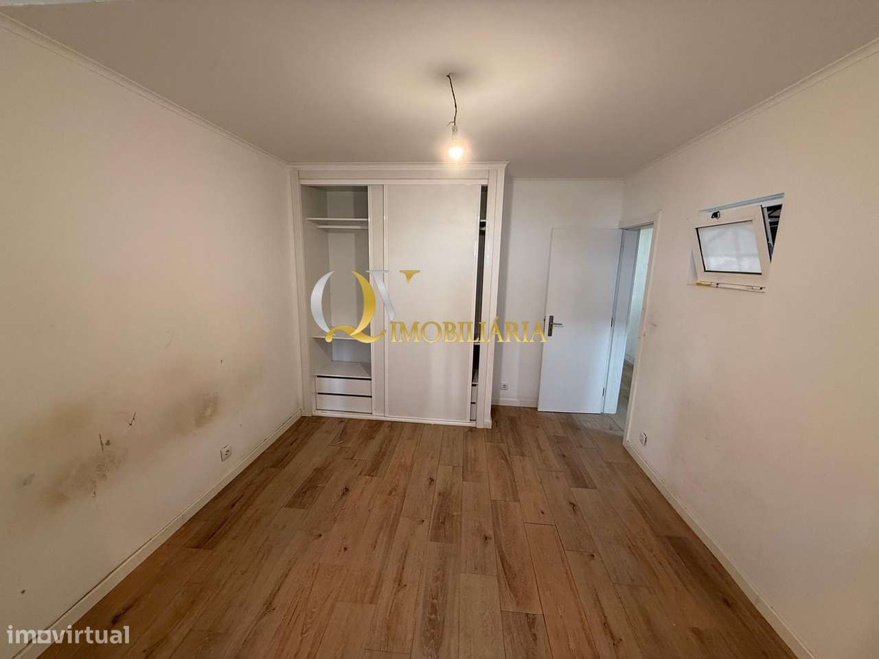 Excelente Apartamento T1+1 sito no Cristo Rei, Almada-9