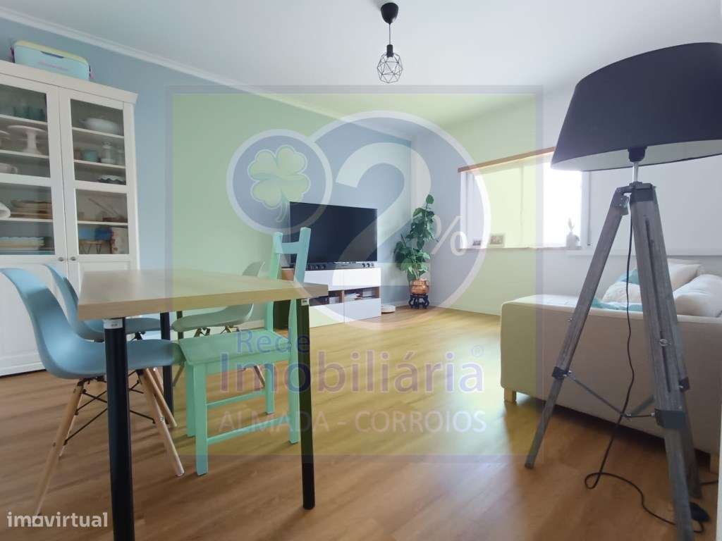 Apartamento T3, boas áreas-4