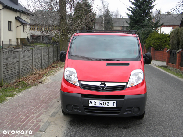 Opel Vivaro - 8