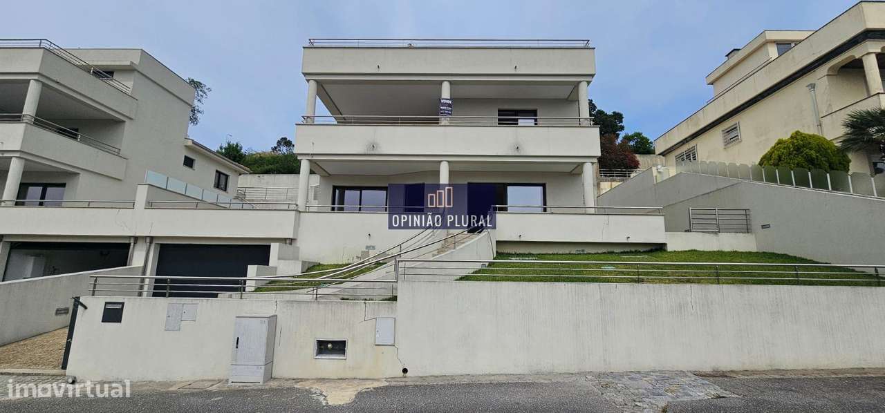 Moradia T3 de Luxo com Vista Panorâmica para o Rio Douro  Jovim Gon...-0