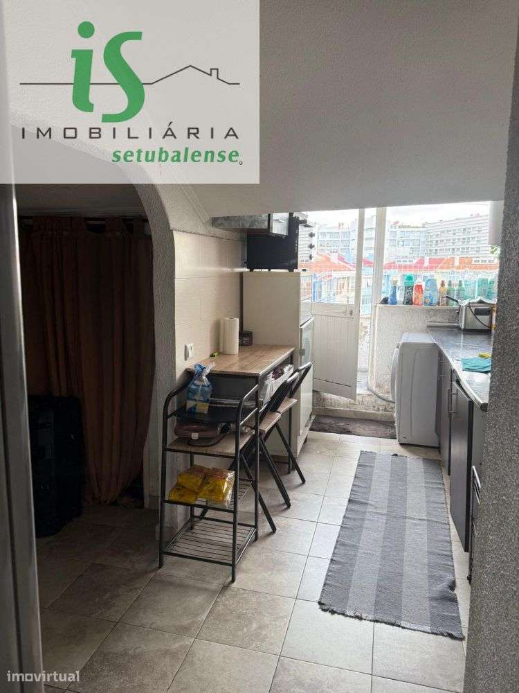 APARTAMENTO T3 NO MONTALVÃO EM SETÚBAL (3º ANDAR SEM ELEVADOR EXCEL-18