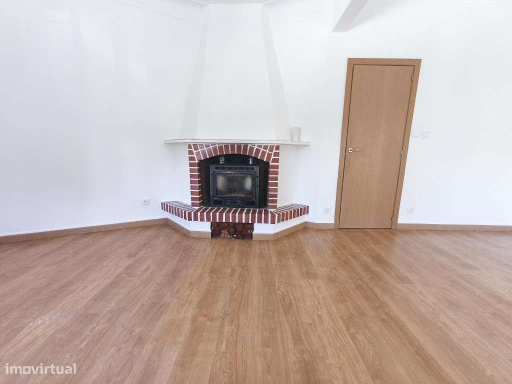 Apartamento T4 para venda com 101 m² de área bruta em Merçês Rio de...-26