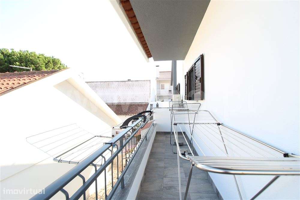 Moradia Geminada T3, Venda-29