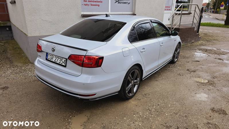 Volkswagen Jetta 2.0 TSI DSG Highline - 12