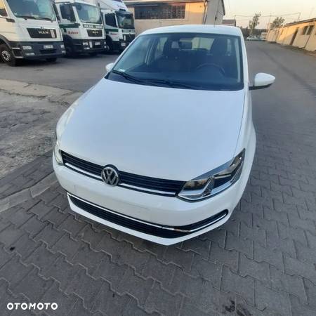 Volkswagen Polo 1.2 TSI (Blue Motion Technology) Comfortline - 4