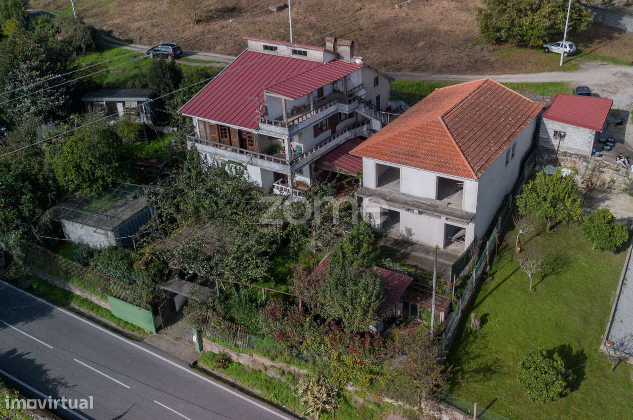 Moradia para recuperar+moradia edificada+terreno-Eja / Entre-os-Rios - Grande imagem: 2/52