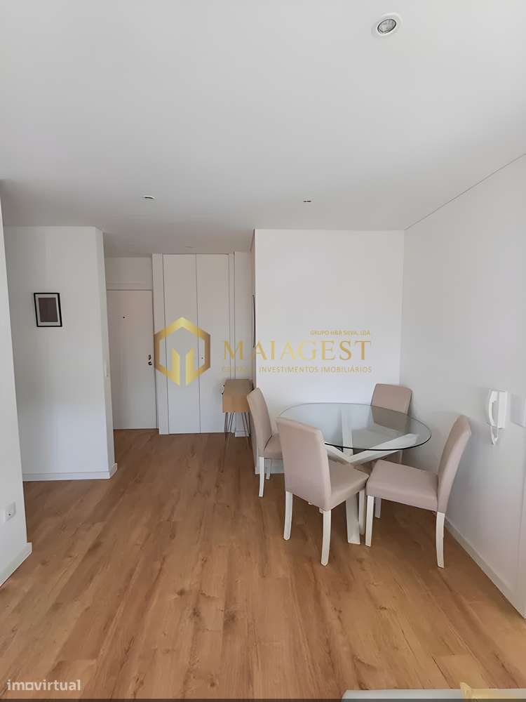 Apartamento T1 remodelado na Boavista - Grande imagem: 3/12