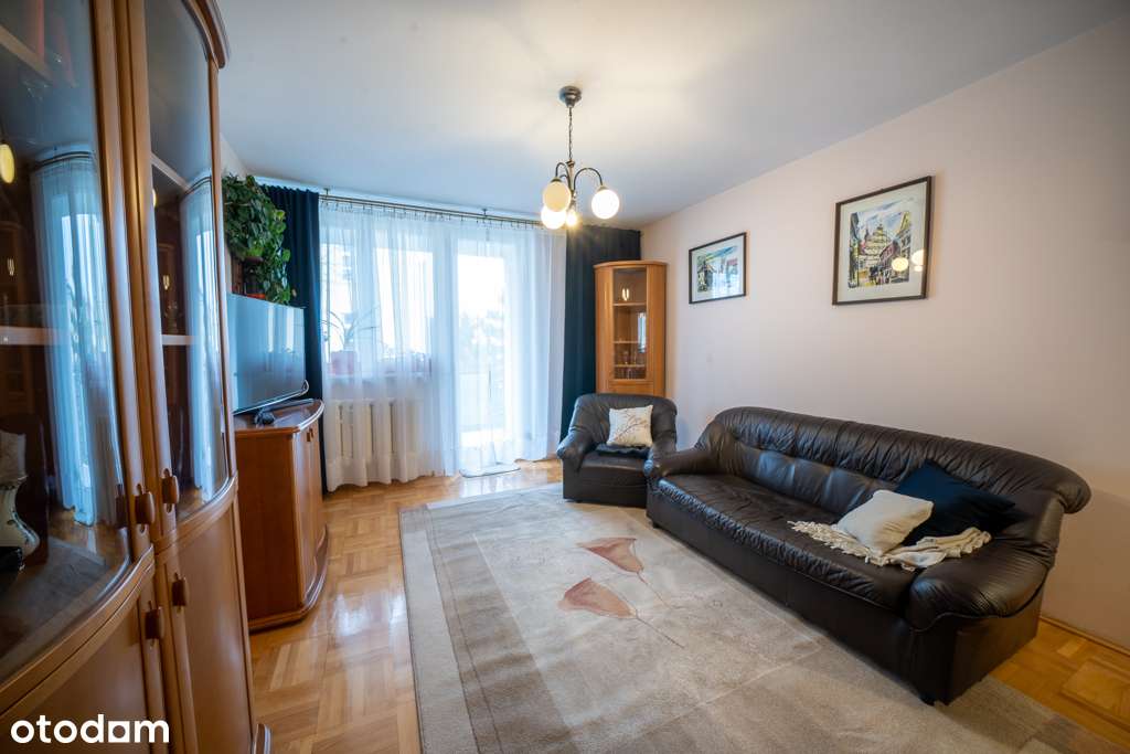 4-pokojowe mieszkanie w ścisłym centrum - ul. Chmielna, 74 m2