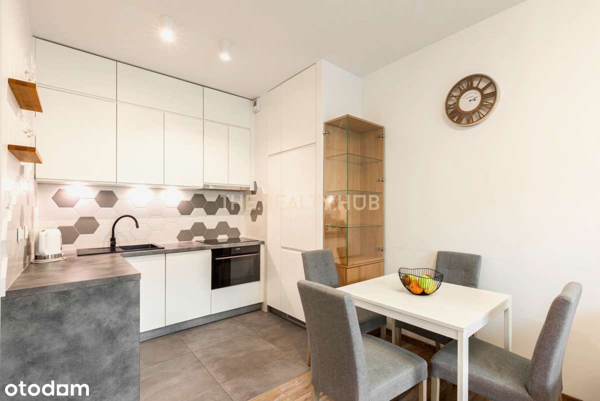 2 pokoje | Widok na patio | Wanna | Klimatyzacja-3