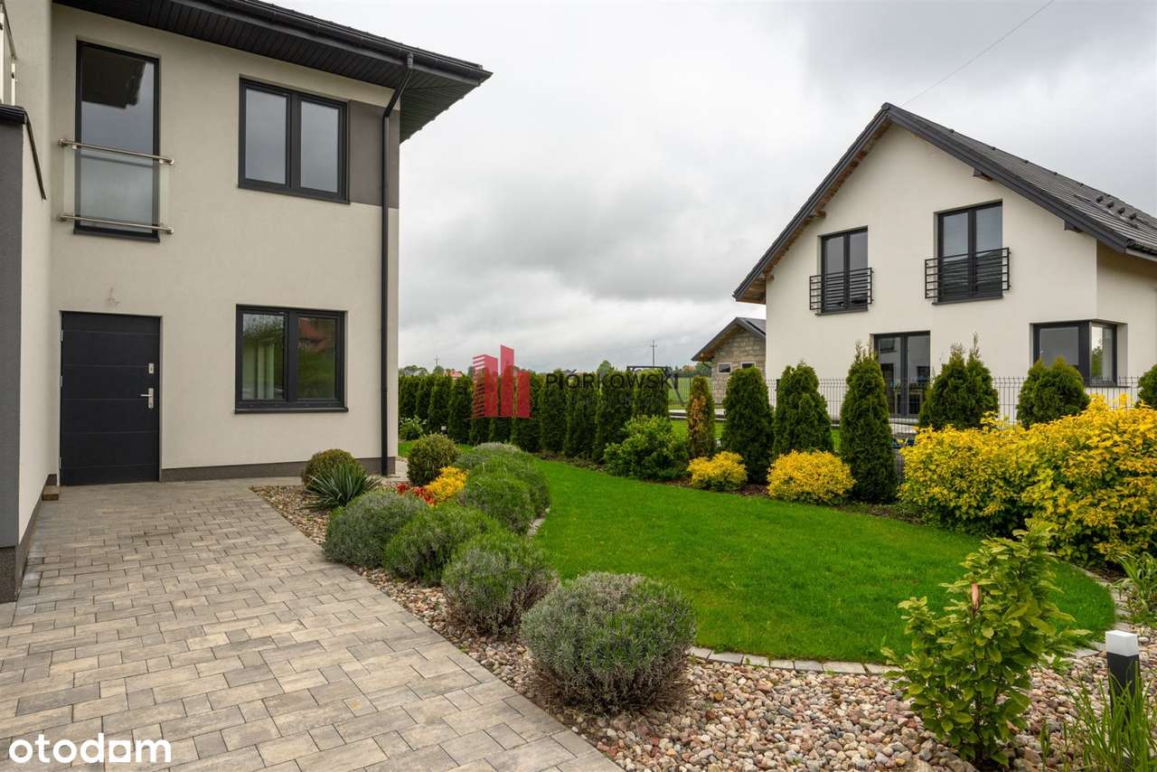 Nowoczesny dom w zabudowie bliźniaczej w Cekanowi-9