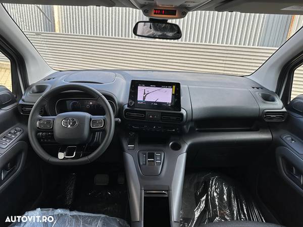 Toyota Proace City Verso Electric 100KW/136 CP 50KWH L2H1 6+1 Family+ - 13