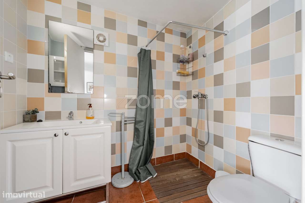 Moradia T5 com Piscina, 4 Suites e Garagem para 4 Carros em Esposende-30