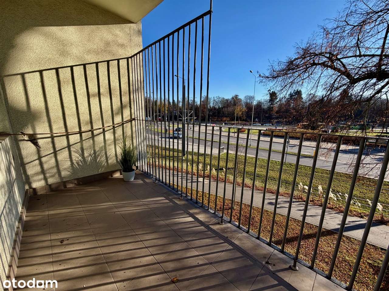 4 pokoje, osiedle Doły, do remontu, garaż-12