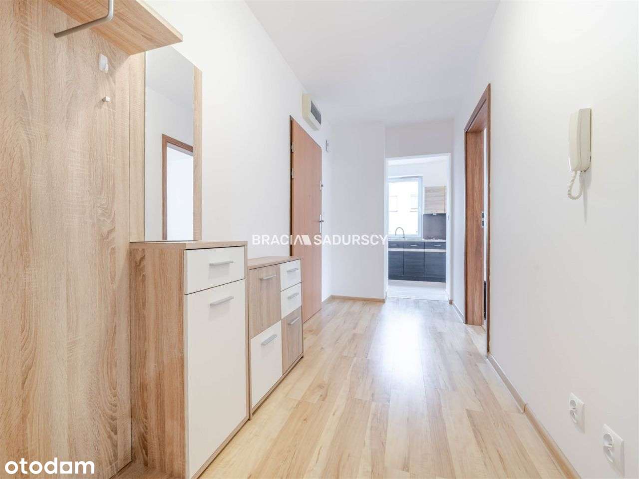 Okazja! Ustawne 2-pok, 2 balkony, duży potencjał!-13