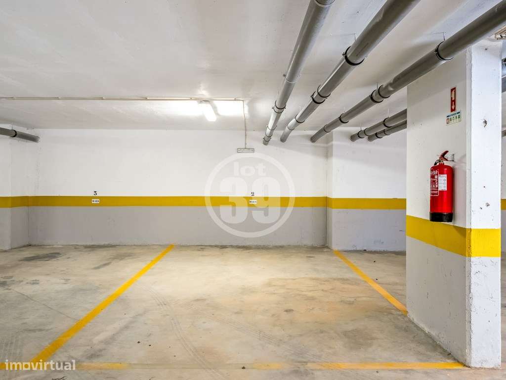 Apartamento T0+1 com Terraço Privativo e Licença AL | Torre da Medr...-25