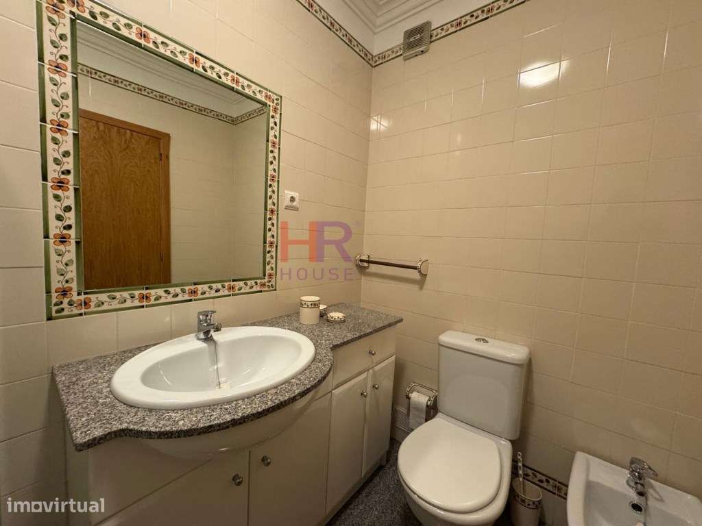 Apartamento T2 com garagem e arrecadação em Celas, Coimbra. Excelen...-13