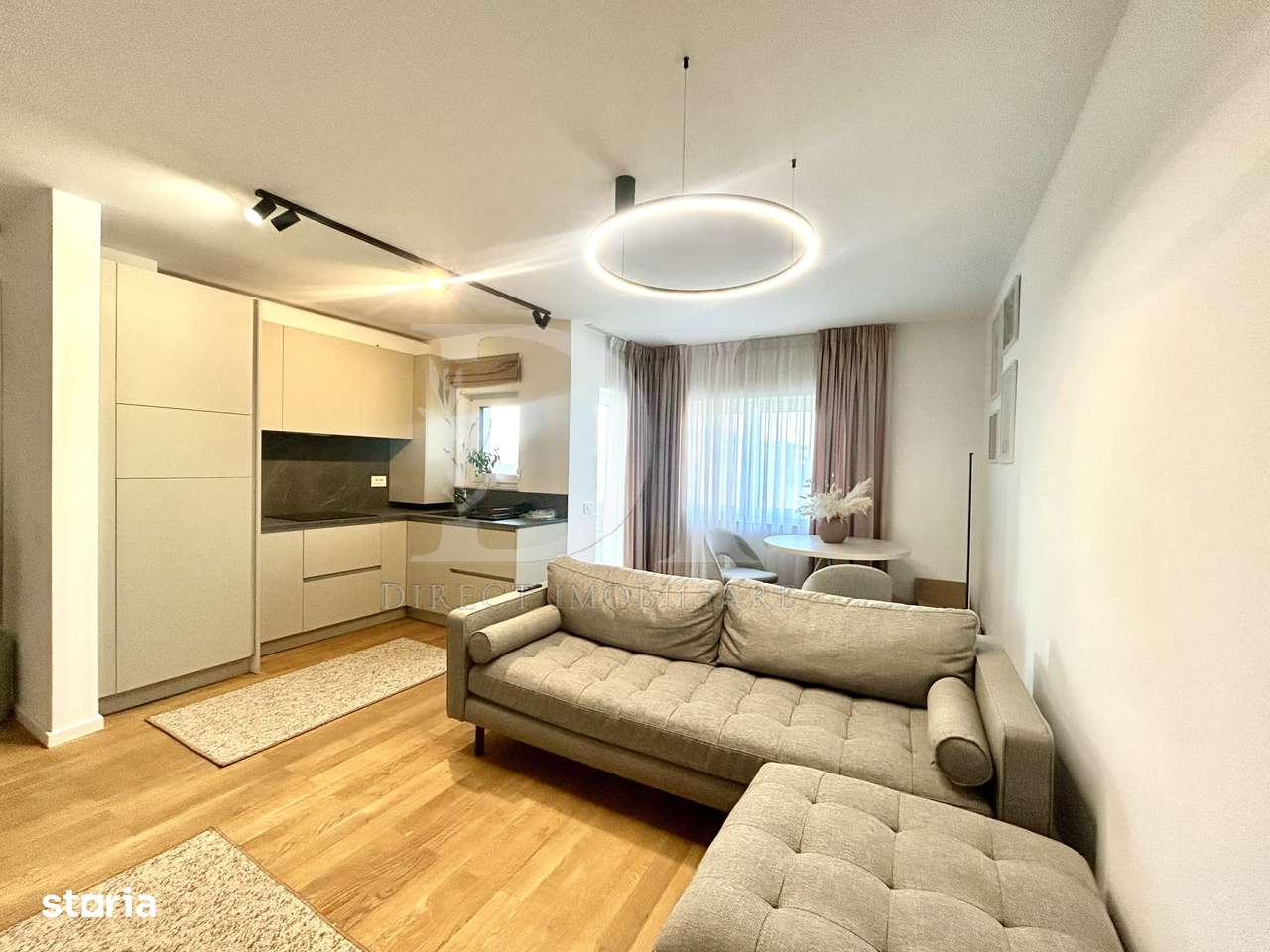 Apartament la cheie / etaj intermediar / Zona Vivo-0