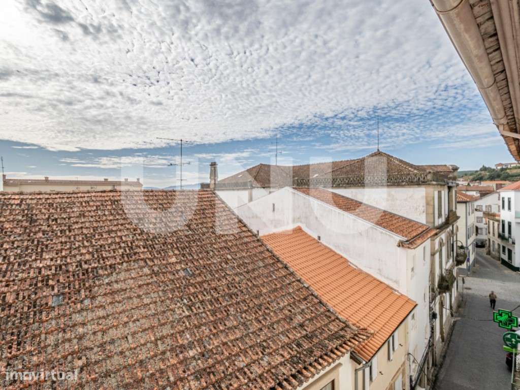 Prédio com Dois Edifícios Independentes no Tortosendo - Elevado Pot...-40