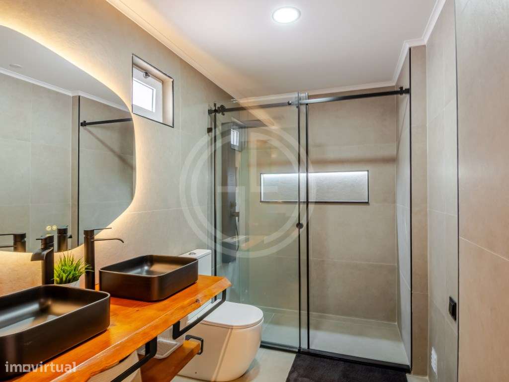 Apartamento T3 Renovado localizado em Loulé-13