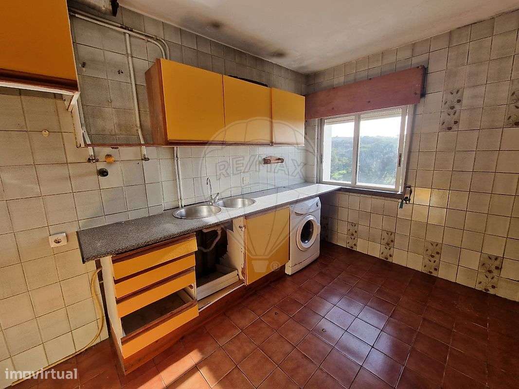 Apartamento T2 Tapada das Mercês - Grande imagem: 5/24