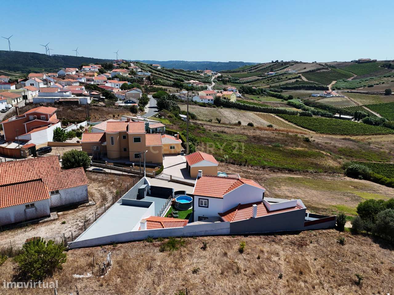 Moradia T3+1 Totalmente Remodelada  em 2026 com Piscina, Painéis Solar-50