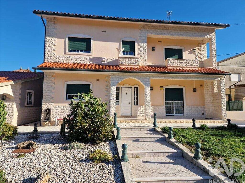 Casa / Villa T5 em Arega de 245,9 m2 - Grande imagem: 5/33