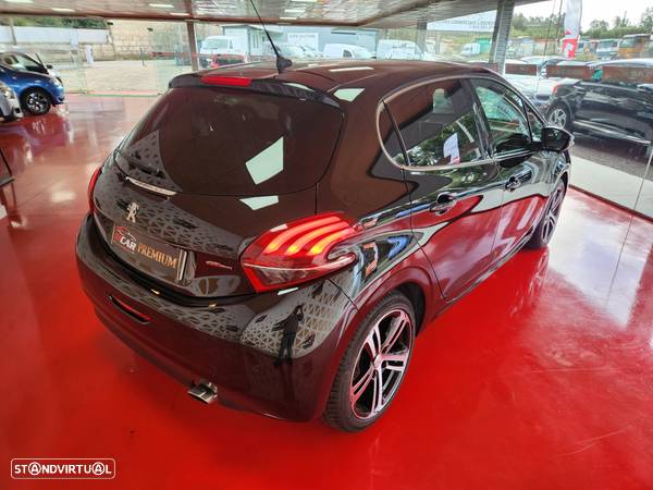 Peugeot 208 1.2 PureTech GT Line - 6