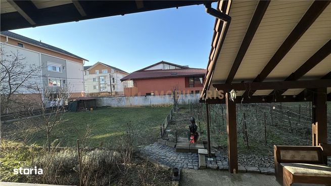 Casa de vanzare, zona Branduselor-15