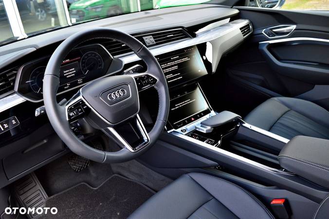 Audi e-tron - 20