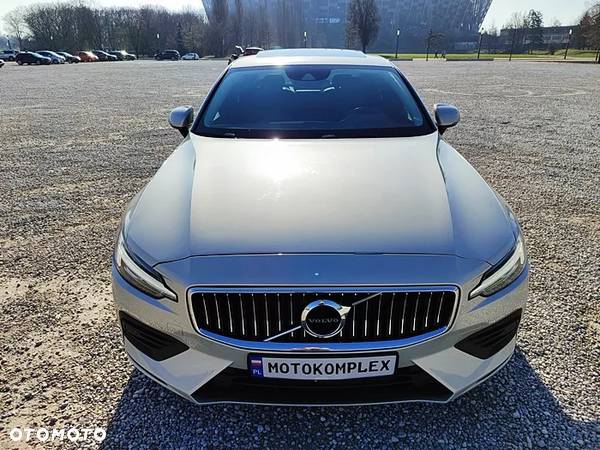 Volvo S60 T5 Momentum Pro - 20