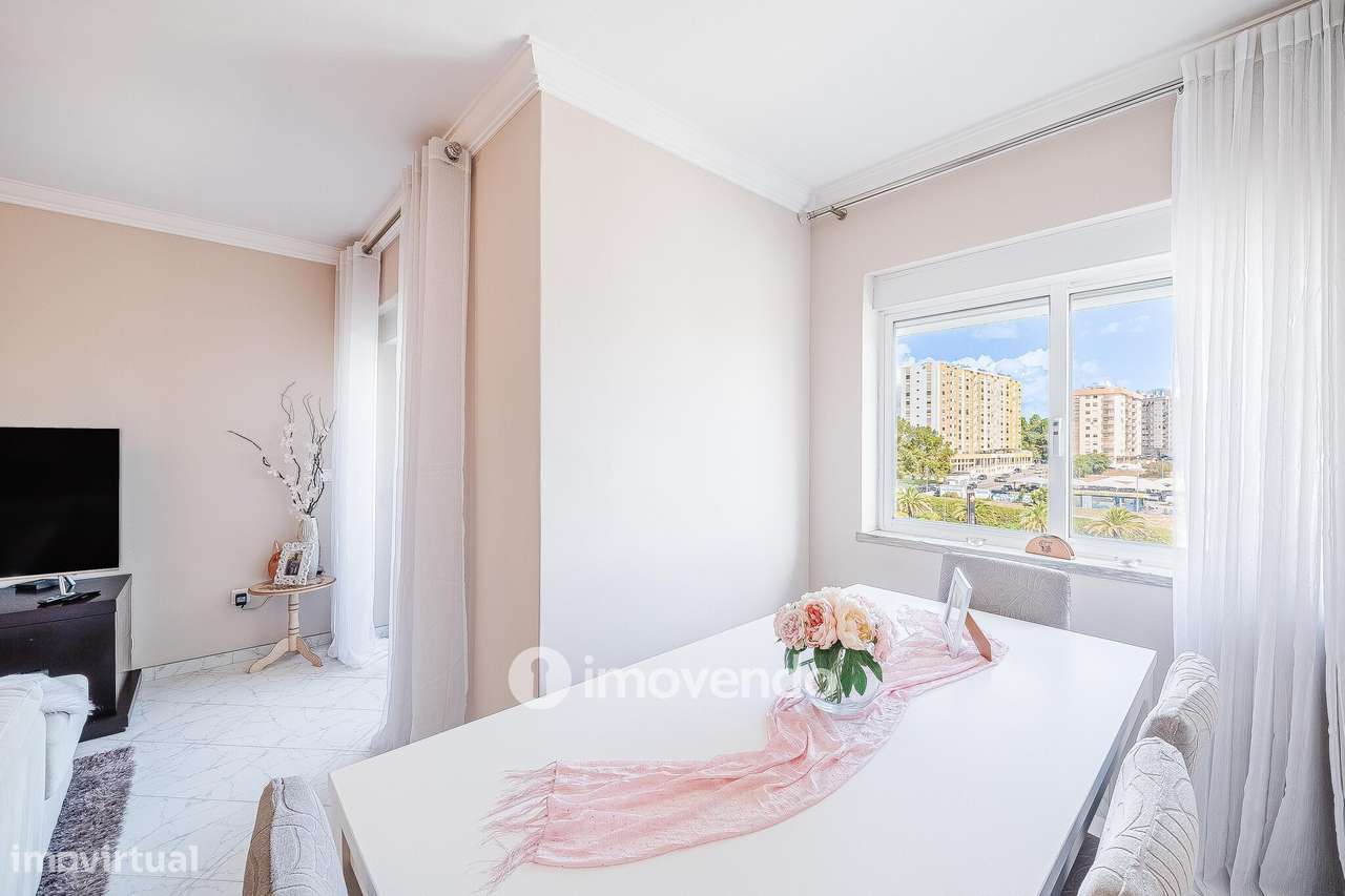 Apartamento T3, com áreas amplas, em Setúbal-31