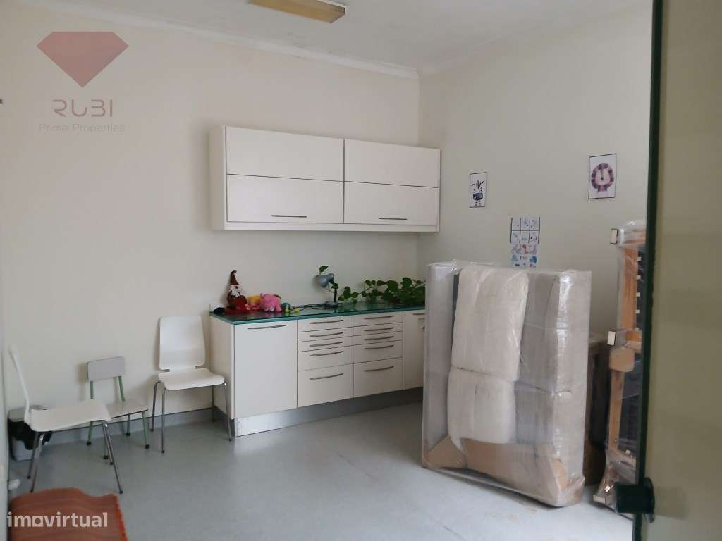 Edifício Comercial no Bairro do Salgado-18