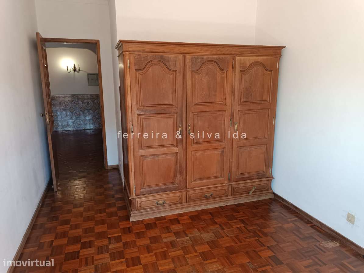 Apartamento T2 em Coimbra (Rua General Humberto Delgado)-7