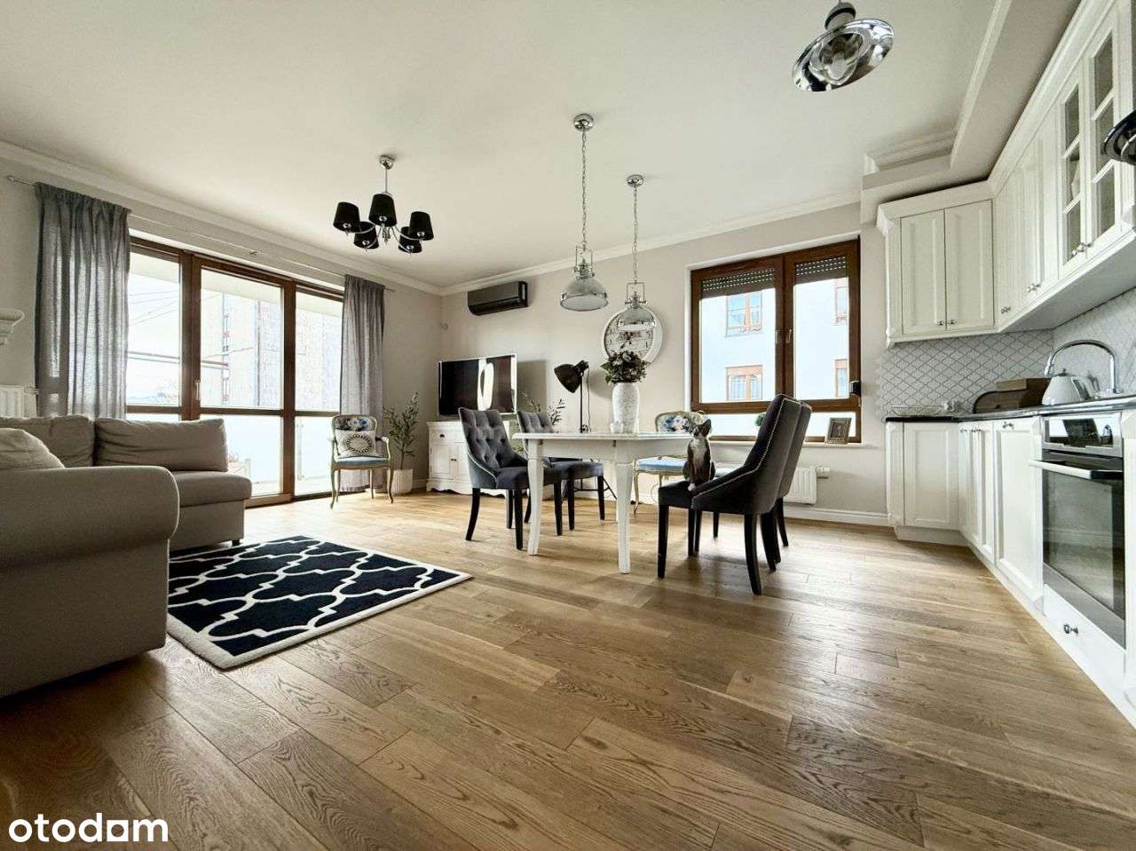 Słoneczne mieszkanie z bardzo dużym balkonem.-4