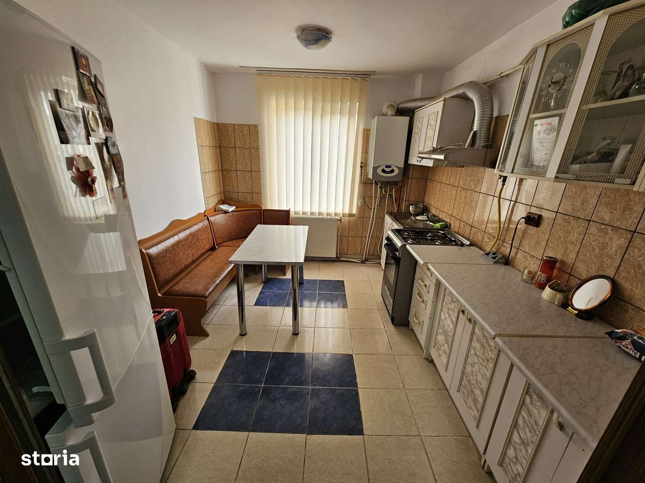 Vand ap cu 3 camere str. Dunarea - Posta 4-6