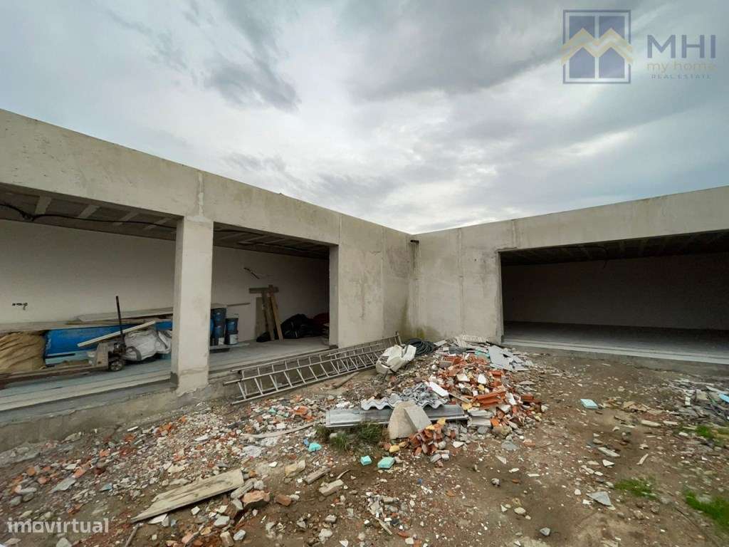 Moradias de Luxo T4 +1 a 500 metros da praia em Canidelo-52