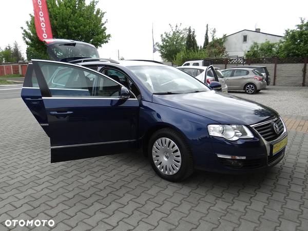 Volkswagen Passat 2.0 TDI DPF Comfortline - 15