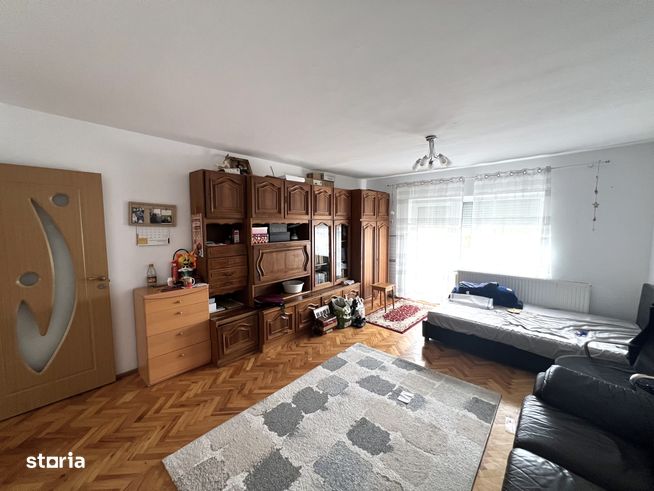 Apartament 2 camere - Decomandat - Micro 17-0