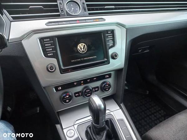 Volkswagen Passat 2.0 TDI BMT Highline DSG - 24