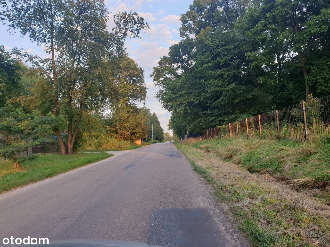 Kilka ładnych działek obok siebie (2 lokalizacje). Blisko Glinianki-4