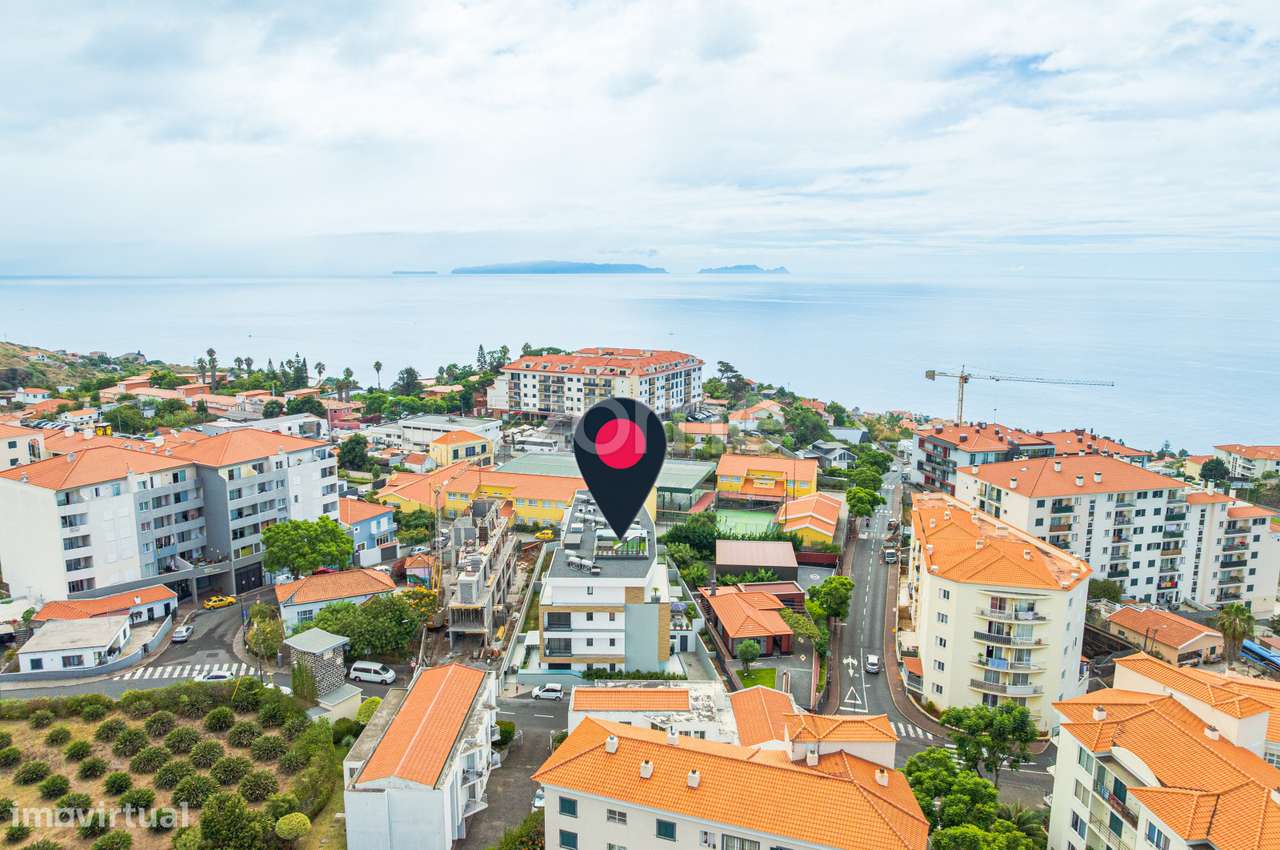 Apartamento T3 Penthouse com Vista Mar e Cidade no Caniço-49