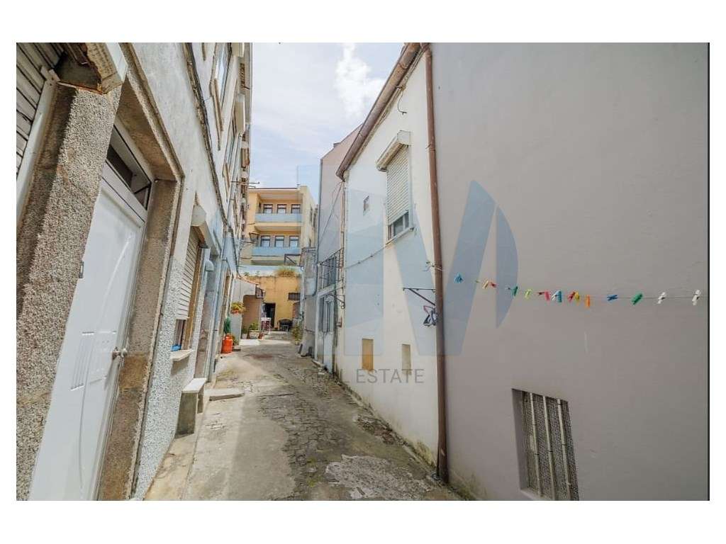 Prédio para Reabilitação - Leça da Palmeira-15