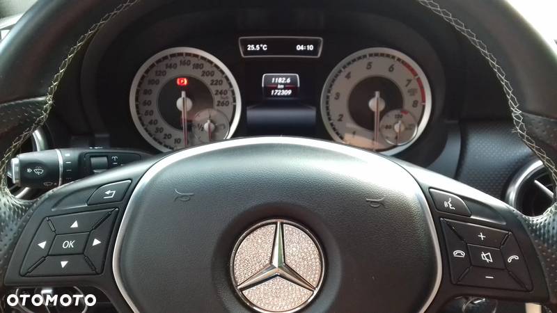 Mercedes-Benz Klasa A 180 (BlueEFFICIENCY) Urban - 15