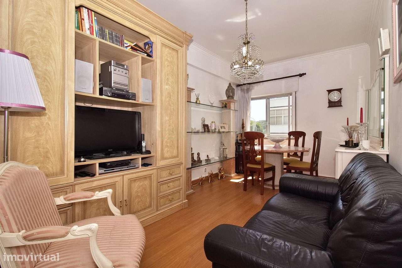 Apartamento T3 com 2 casas de banho em Barcarena – Pronto a habitar - Grande imagem: 4/24