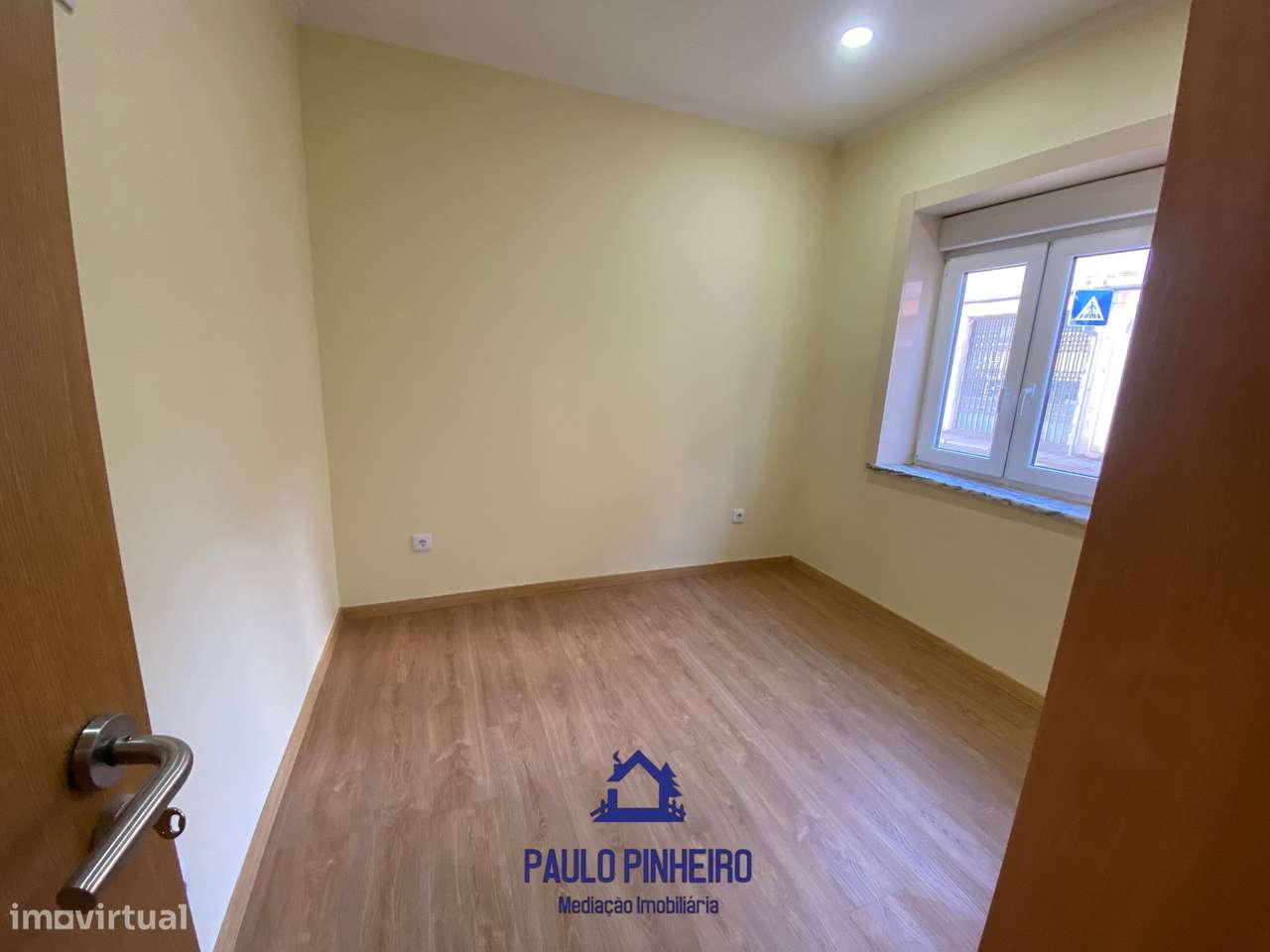 Moradia T4+1 Totalmente Renovada – Campanhã-5